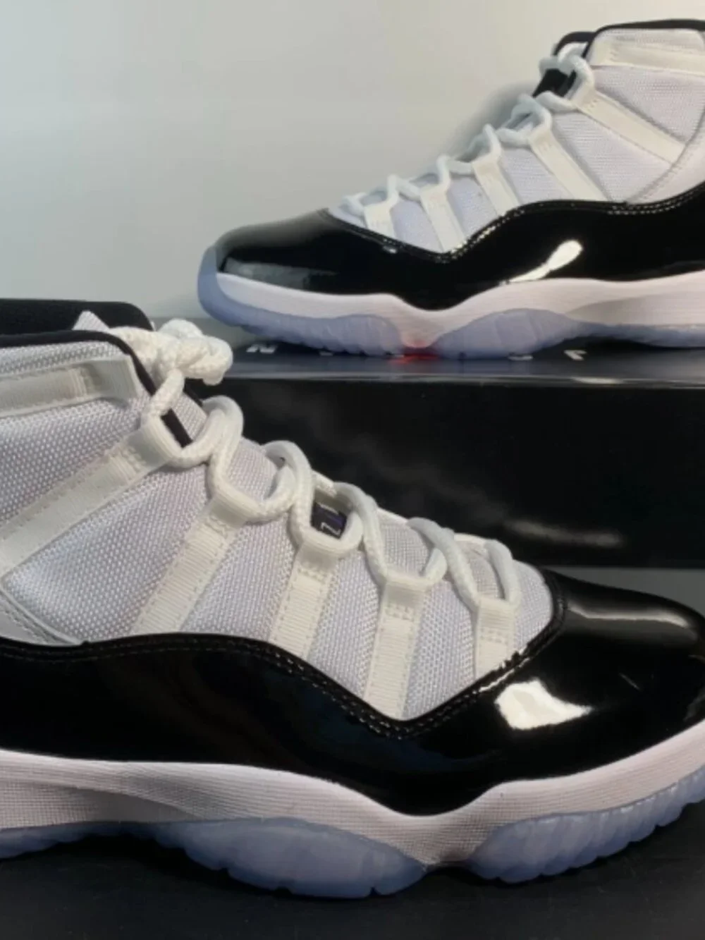 Nike Air Jordan 11 Retro Concord